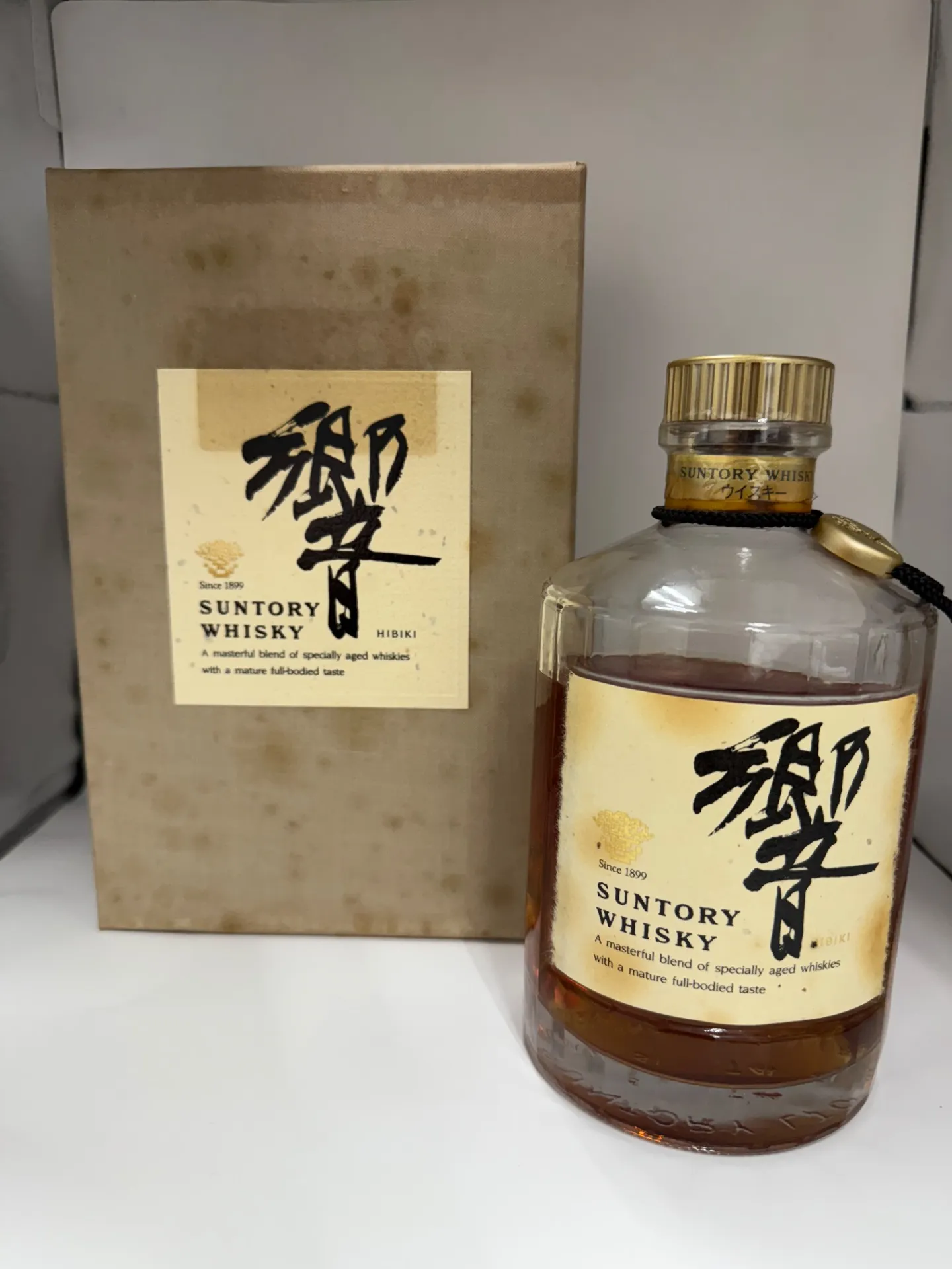 SUNTORY 響　goldラベル